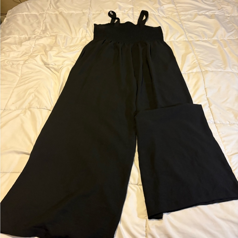 Chic Black Sleeveless Jumpsuit